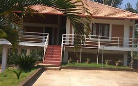 Coorg -Kunji Phad River View Homestay